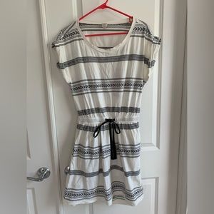 LOFT Beach short sleeve dress with open back